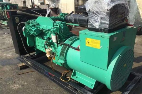 发电机租赁一天多少钱,100KW-300KW租一天在1000元左右