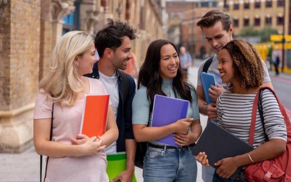 出国留学1年费用要多少钱（出国留学的费用是多少）