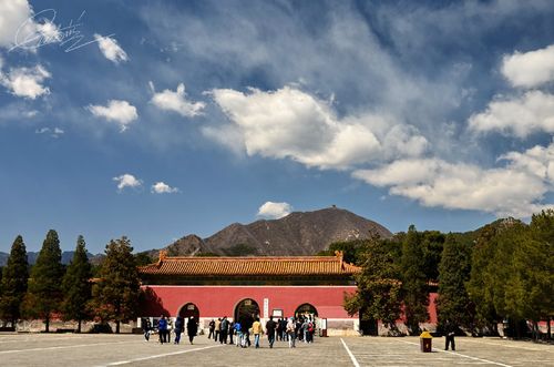 十三陵是谁的墓地 ,十三位皇帝、二十三位皇后、一名贵妃的殉葬墓地